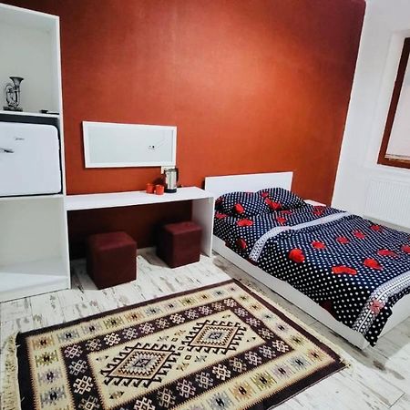 Lovely Guest House Tbilisi Exterior foto